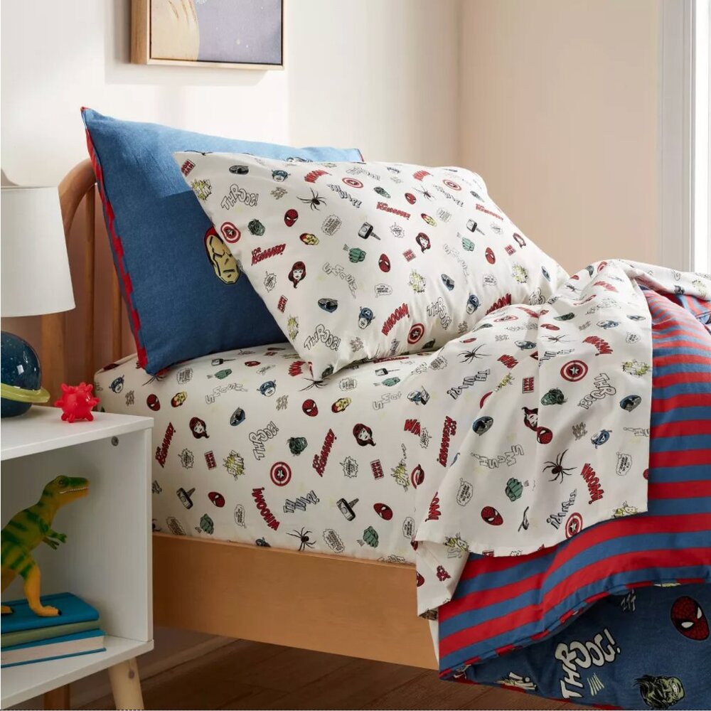 NWT Marvel x Pillowfort Icons Sheet Set FULL - Picture 2 of 8